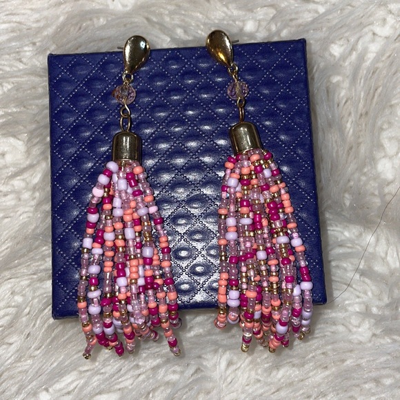 Bundle deal! Amazing never worn statement earrings. - Picture 5 of 8